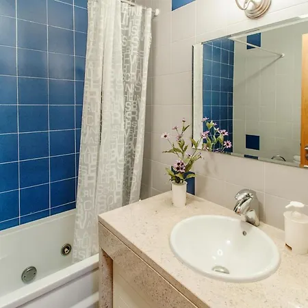 Villa Quinta Do Chaparro Sleeps 9 Pool Wifi *
